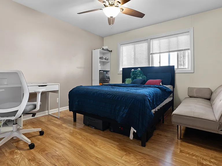 Cedar Crest Apartments — Photo 9