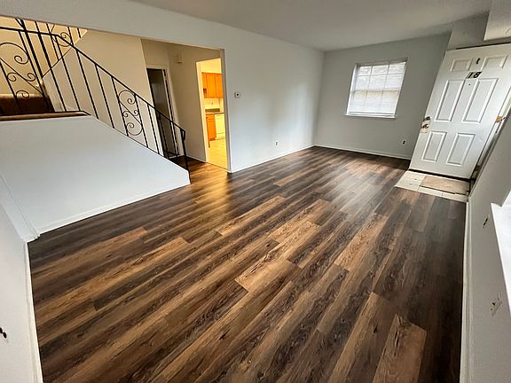 3rd image of 414 Fountain St Unit 18