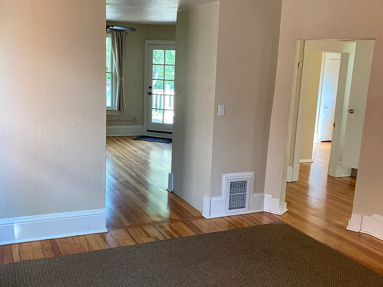 1004 Pine St #3 — Photo 17