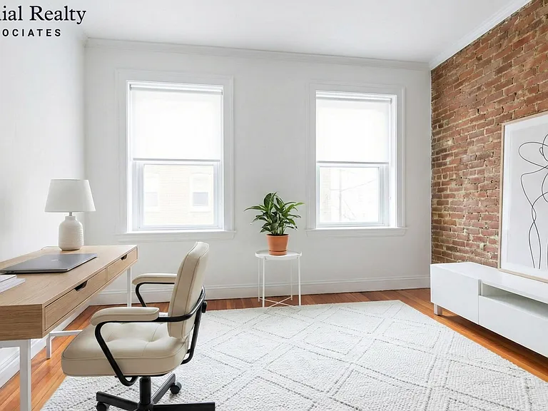 1614 Beacon St #3 — Photo 11