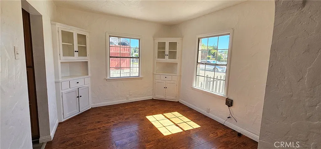 3 bed, 1260 sqft, $3,000 — Photo 4