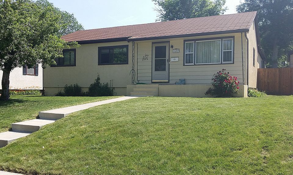 2nd image of 1605 Edith Ln