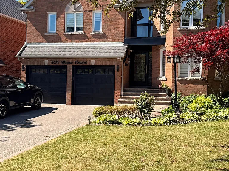 3412 Marmac Cres — Photo 1