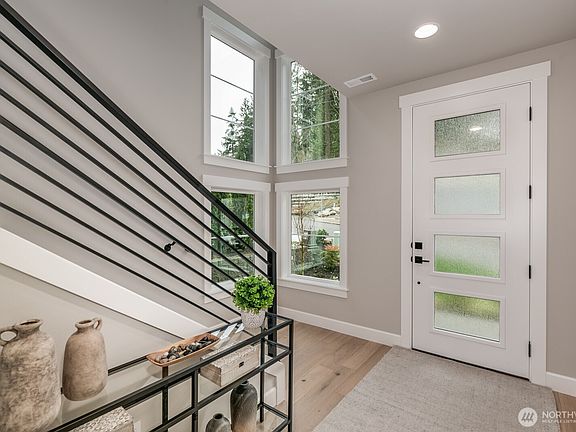 2nd image of 20317 94th Drive NE