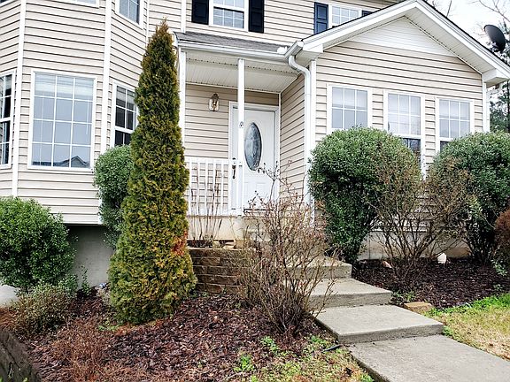 5th image of 1736 Graywood Dr SE