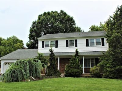 8 Lucille Ct, Edison, NJ, 08820