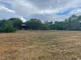 4672 Rakowitz Rd, Adkins, TX 78101