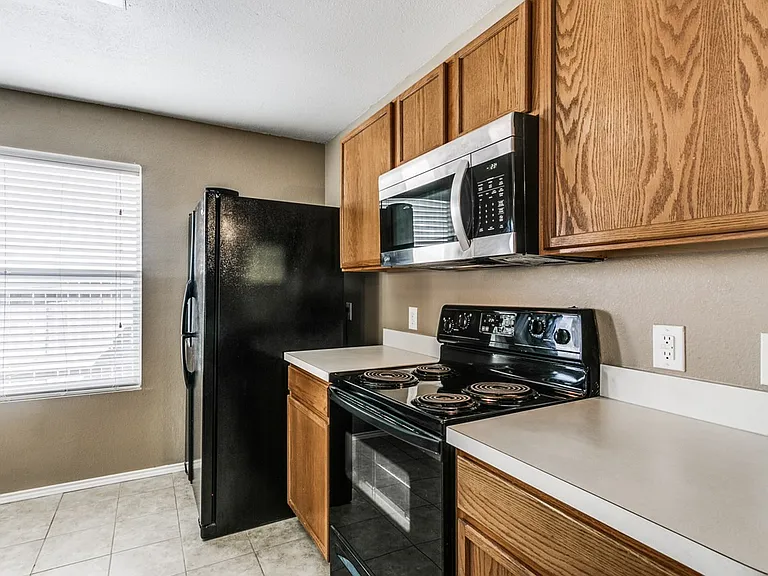 9608 Woodrow Wilson Dr — Photo 9