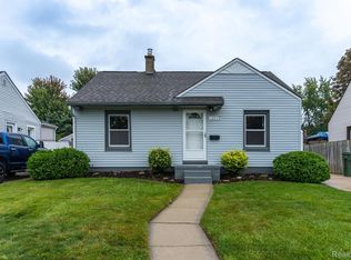 13749 Helen St, Southgate, MI 48195