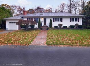 24 Rip Van Winkle Cir, Warwick, RI 02886