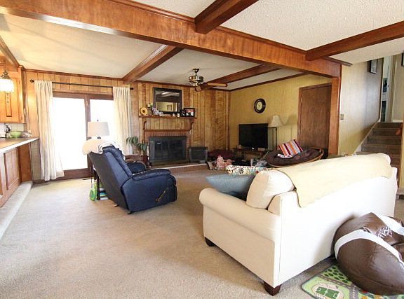 3rd image of 206 Fairforest Dr