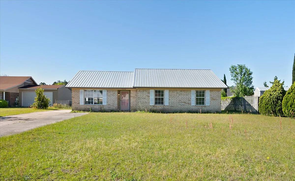 756 Melissa Drive - 1 — Photo 1
