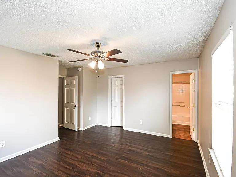 1125 Buccaneer Blvd — Photo 10