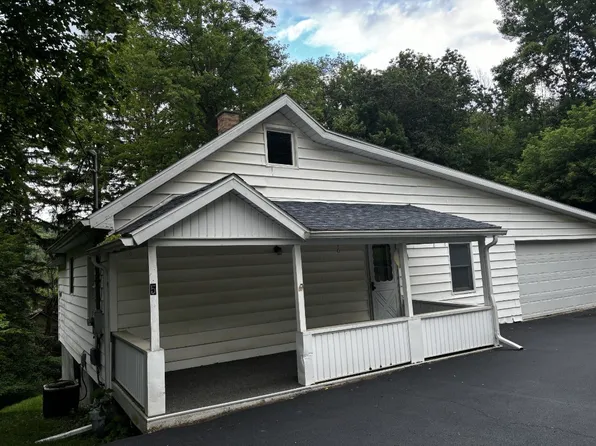 5 Espial Dr, Binghamton, NY 13903