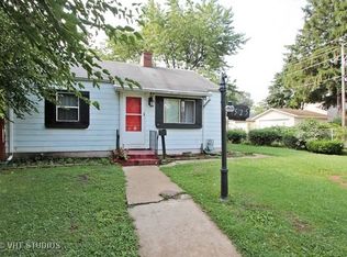 1525 Catalpa Ave, Waukegan, IL 60085