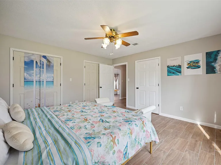 911 Brook Forest Dr — Photo 17