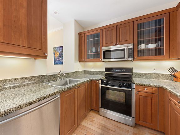 4th image of 201 Sansome St Unit 203
