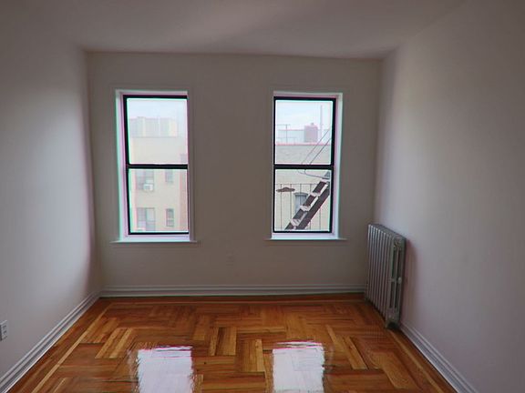 2nd image of 19 Cumming St APT 5E