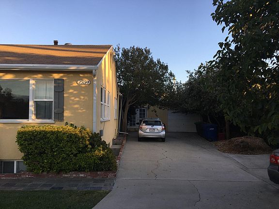 3rd image of 25193 Prospect Ave #A