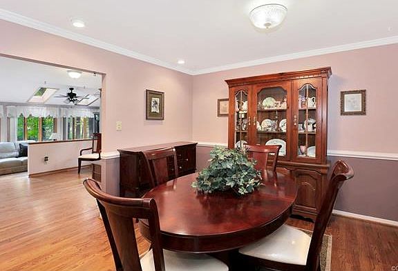 5th image of 913 Darylann Ct
