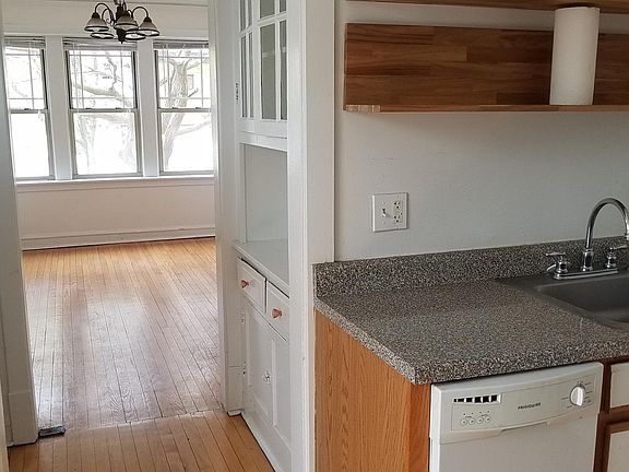4th image of 4511 N Greenview Ave #1W