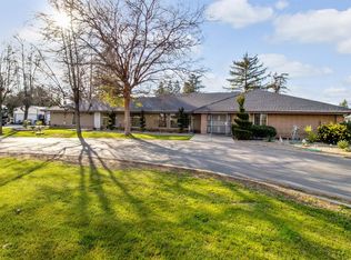 1917 N De Wolf Ave, Fresno, CA 93737