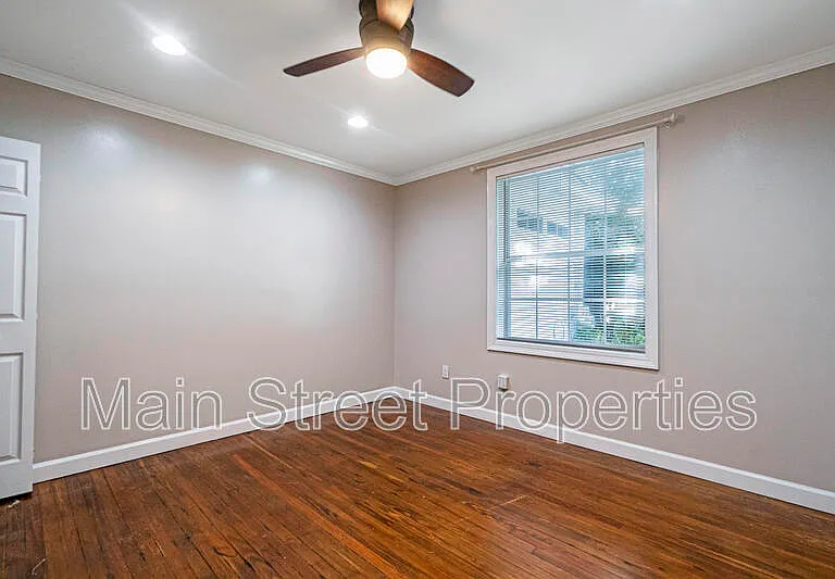 1915 E Avery St — Photo 16