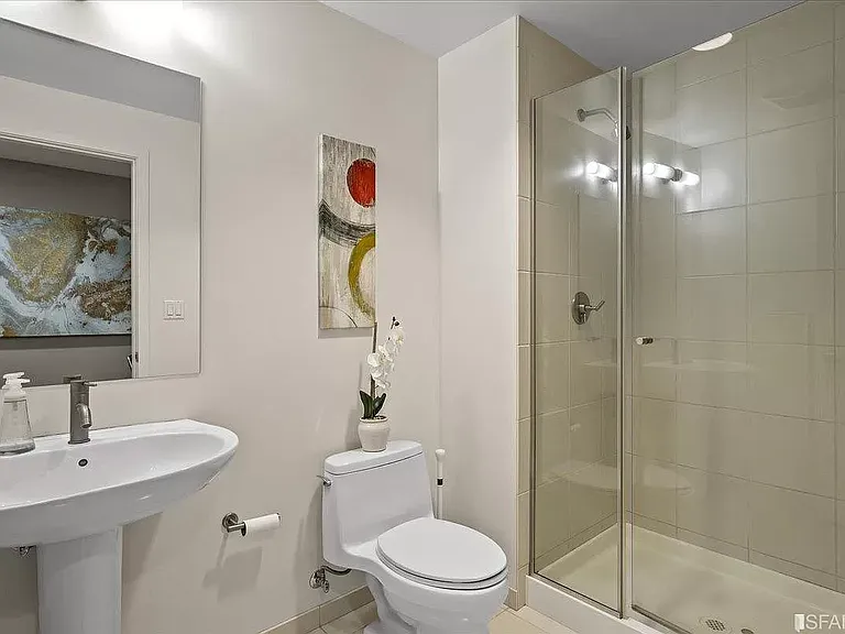 338 Spear St #5E — Photo 11