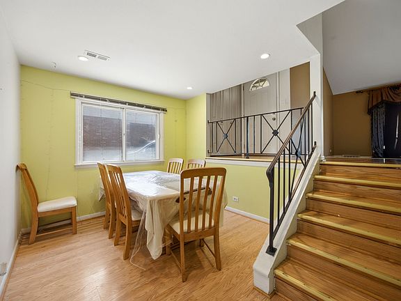 4th image of 1142 Brighton Pl