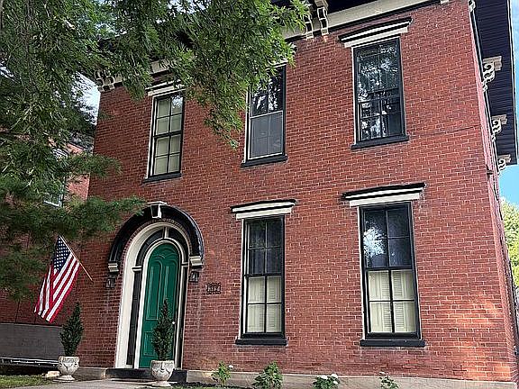 2nd image of 312 N 5th St