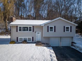 231 Jackson St, Methuen, MA 01844