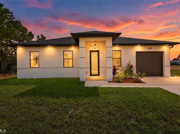 904 Wabasso Ct, Lehigh Acres, FL 33974