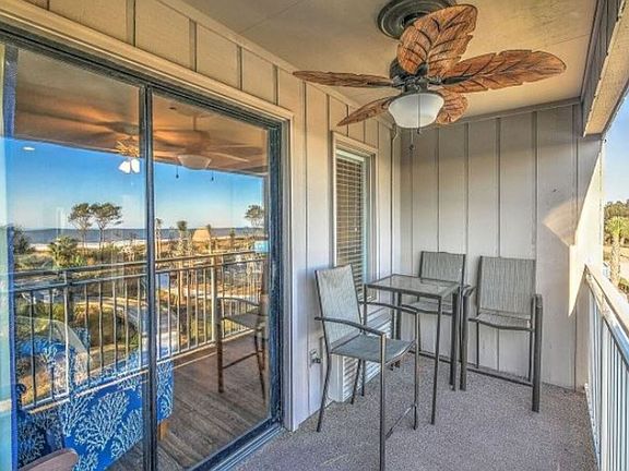 4th image of 43 Forest Dr APT 209