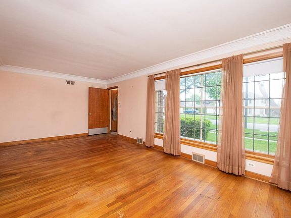 4th image of 5301 W Keefe Ave #5303