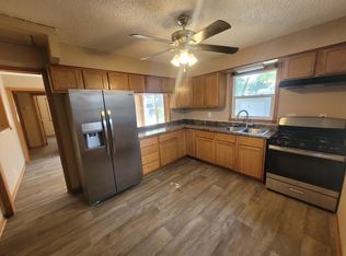 2209 E 40th St, Des Moines, IA 50317