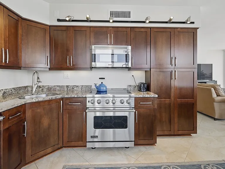 3554 Ocean Drive 703S #504N — Photo 6