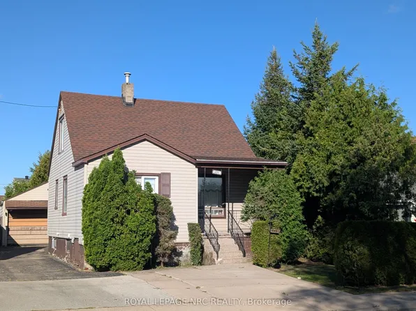 4353 5th Ave, Niagara Falls, ON L2E 4R1