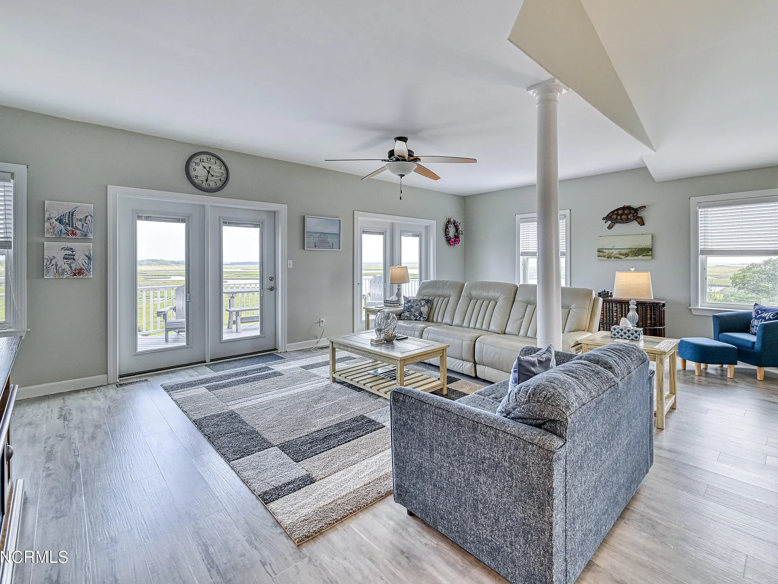 4 bed, 3.5 bath, 2658 sqft, $3,195 — Photo 3