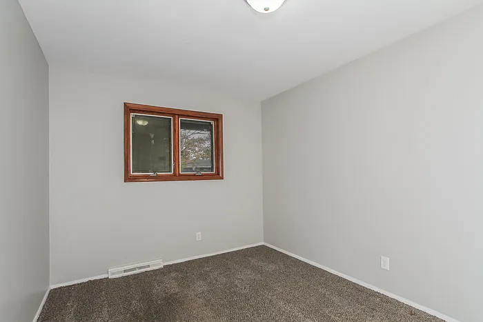 9292 Coogan Dr — Photo 7