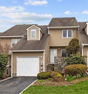 3 Fowler Dr, West Orange, NJ, 07052