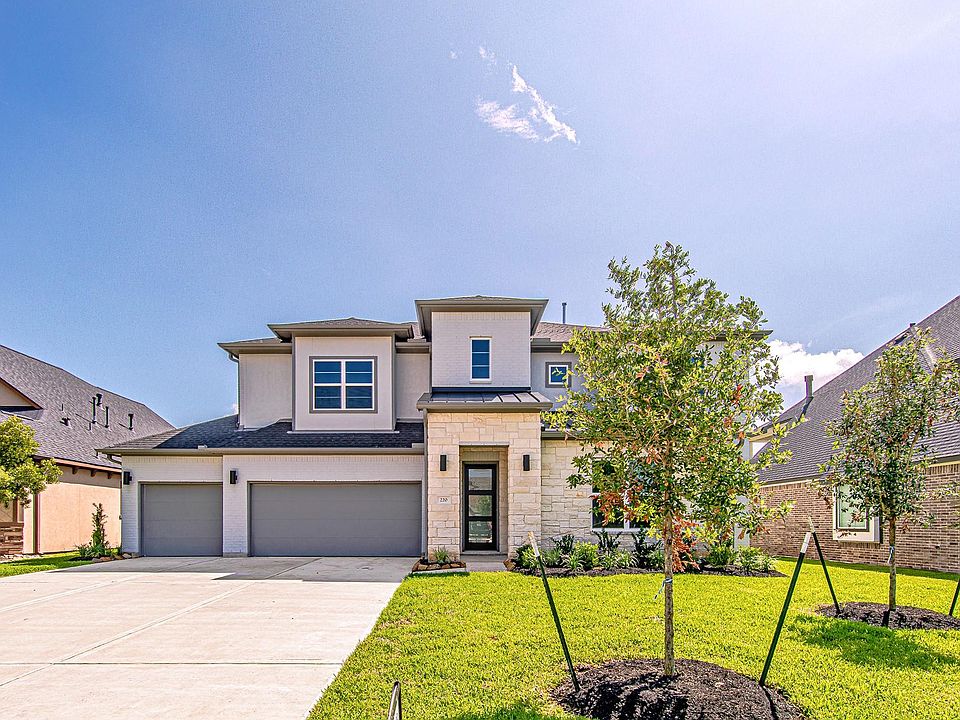 1st image of 220 Waterstone Dr
