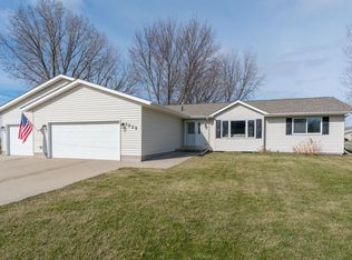1025 Park Dr, Gaylord, MN 55334