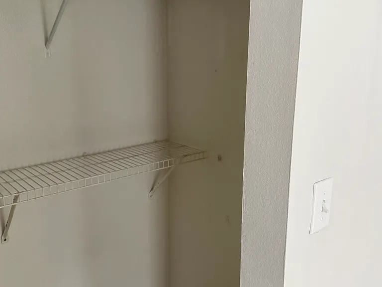 5252 Treetops Dr — Photo 14