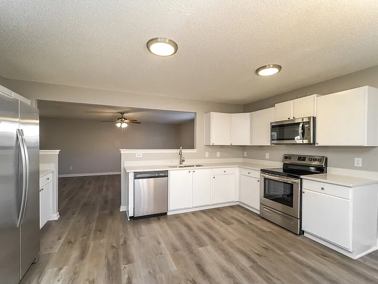 5724 Hammermill Dr — Photo 8