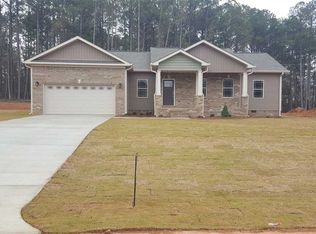113 Deerfield Ln, Anniston, AL 36207