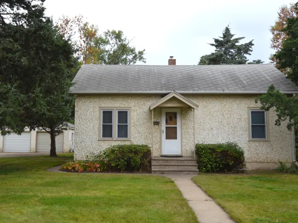 628 S Merton St, Aberdeen, SD 57401