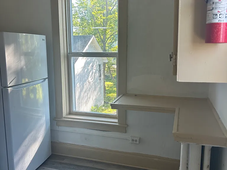 416 Main St #4 — Photo 17