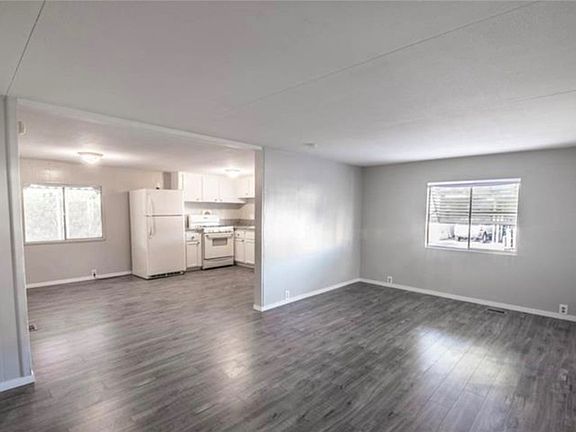 4th image of 3652 Estes Park Dr