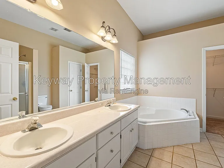 803 Bell Springs Ct — Photo 14