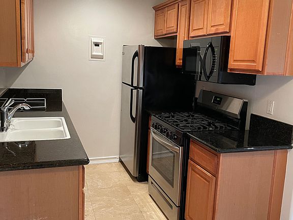5th image of 4415 Inglewood Blvd APT 12